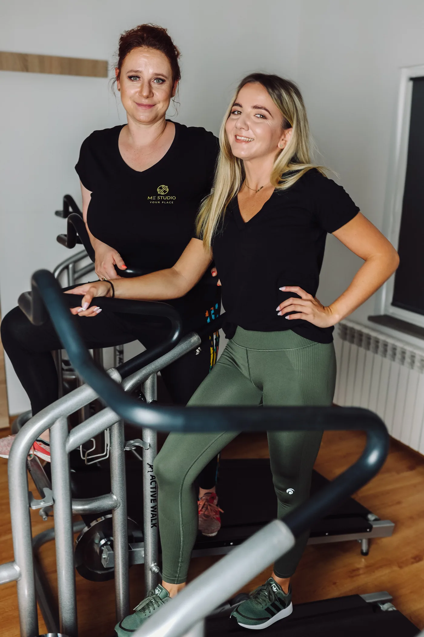 Trening w duecie z trenerką ME Studio na bieżniach mechanicznych